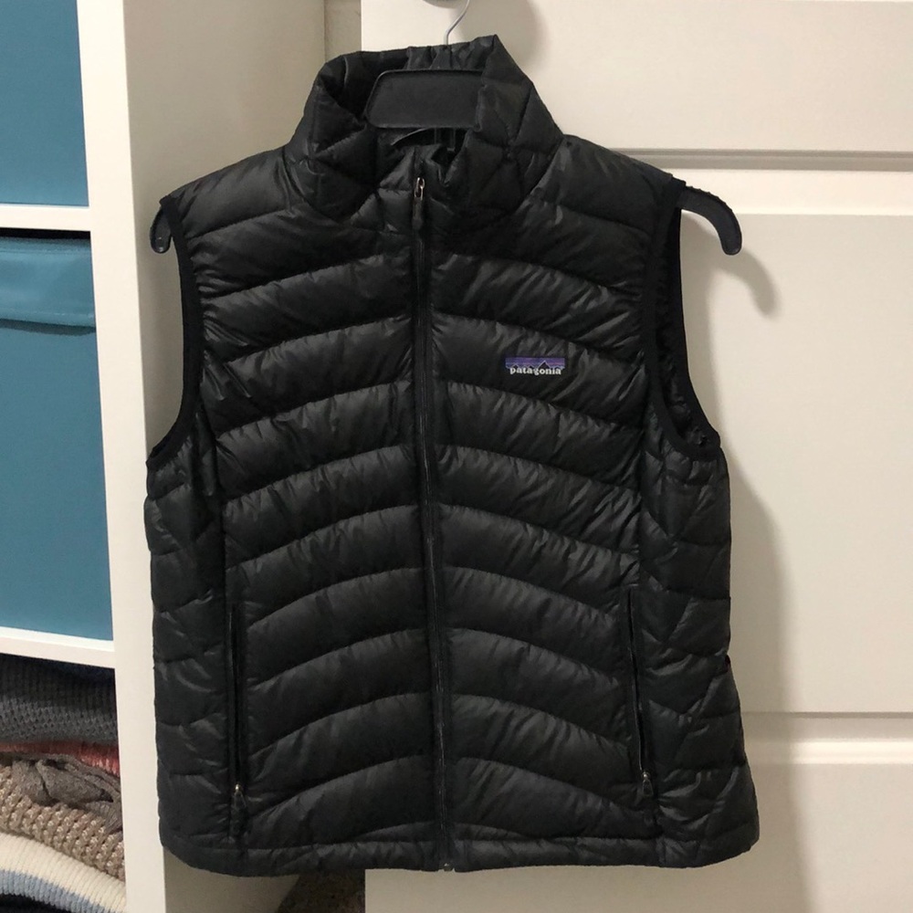 Women’s Patagonia puffy vest